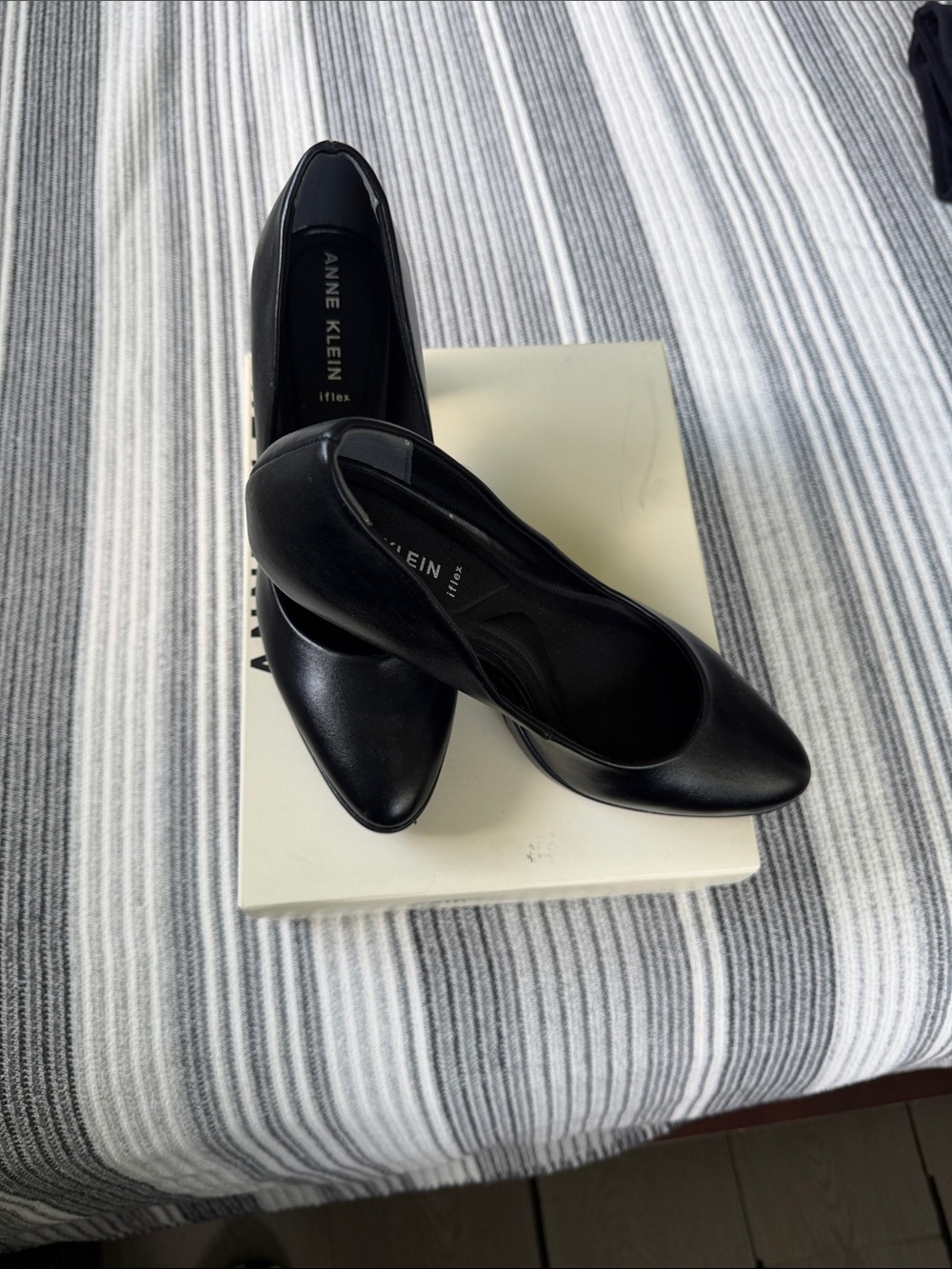 Anne Klein Black Leather Pointed-Toe Heels